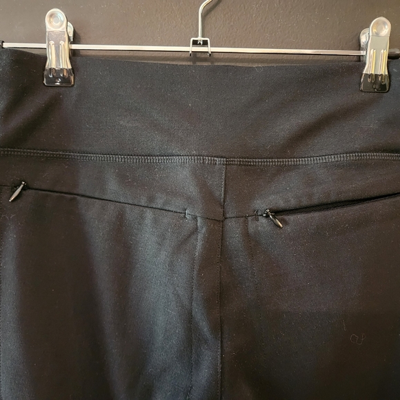 Duluth zipper pocket leggings - Picture 5 of 13